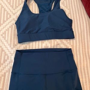 Fabletics legging & sports bra set
